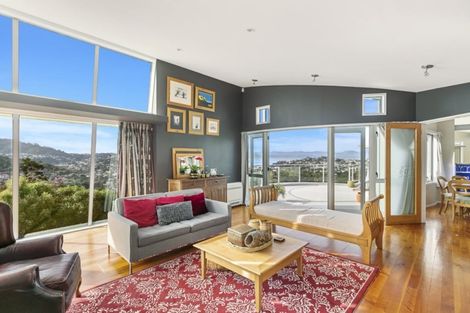 Photo of property in 5 Cavalry Close, Crofton Downs, Wellington, 6035