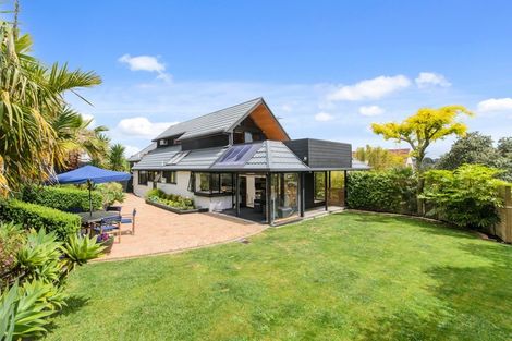 Photo of property in 3 Francis Curtis Avenue, Blockhouse Bay, Auckland, 0600