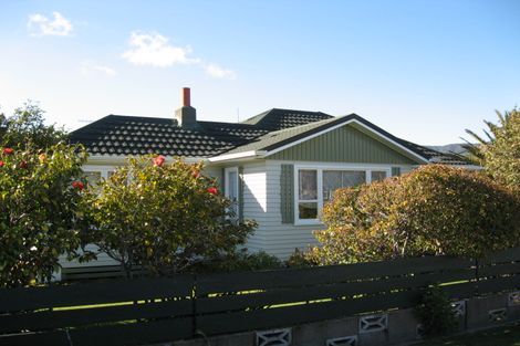 Photo of property in 70 Hyde Street, Wainuiomata, Lower Hutt, 5014