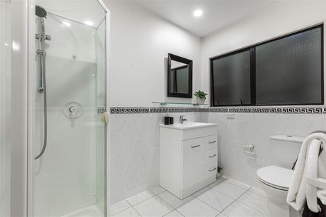 Photo of property in 26 Marellen Drive, Red Beach, 0932
