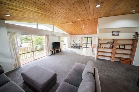 Photo of property in 5 John Street, Raglan, 3225