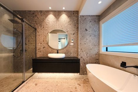 Photo of property in 49a Churchouse Road, Greenhithe, Auckland, 0632