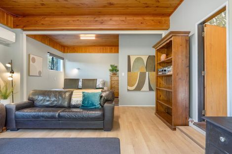 Photo of property in 49 Grand Vue Road, Kawaha Point, Rotorua, 3010