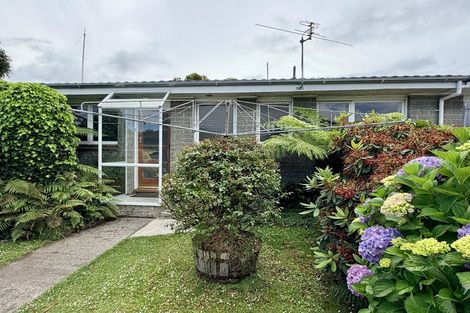 Photo of property in 2/17 Waimairi Road, Upper Riccarton, Christchurch, 8041