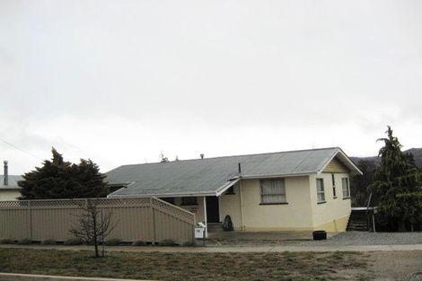 Photo of property in 61 Newcastle Street, Clyde, 9330