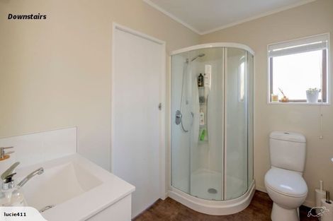 Photo of property in 104 Tutere Street, Waikanae Beach, Waikanae, 5036