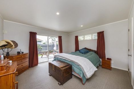 Photo of property in 2a Belfast Place, Roslyn, Palmerston North, 4414