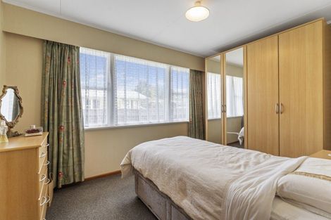 Photo of property in 3 Alice Place, Levin, 5510