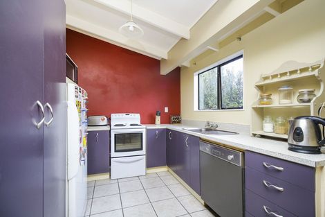 Photo of property in 28 Aldern Road, Massey, Auckland, 0614