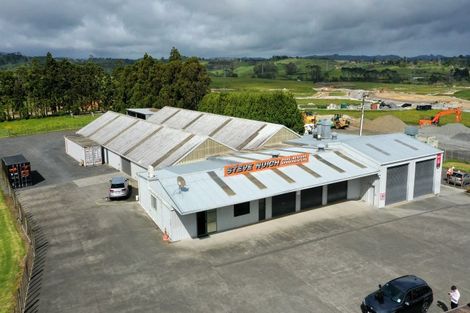 Photo of property in 2 Dunlop Road, Westgate, Auckland, 0814