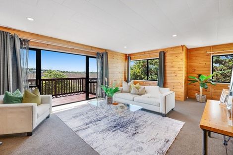 Photo of property in 7 Camilla Grove, Totara Vale, Auckland, 0629