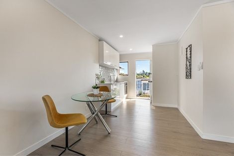 Photo of property in 5/31 Blease Street, New Lynn, Auckland, 0600