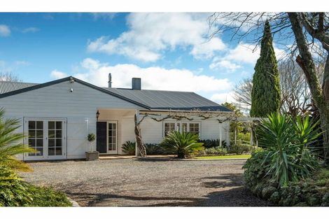 Photo of property in 37 Riverview Road, Kerikeri, 0230