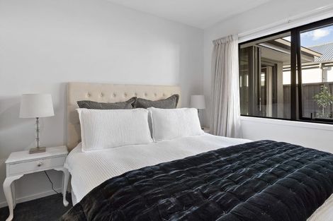 Photo of property in 13 Howden Drive, Jacks Point, 9371