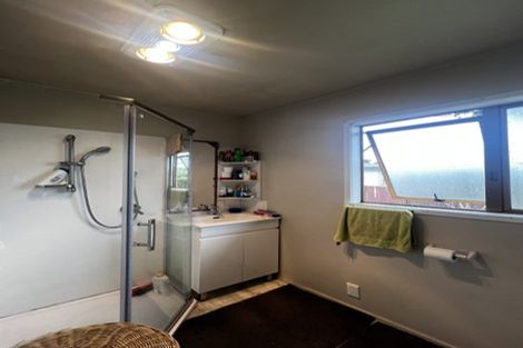 Photo of property in 1/5a Camp Road, Mount Wellington, Auckland, 1062