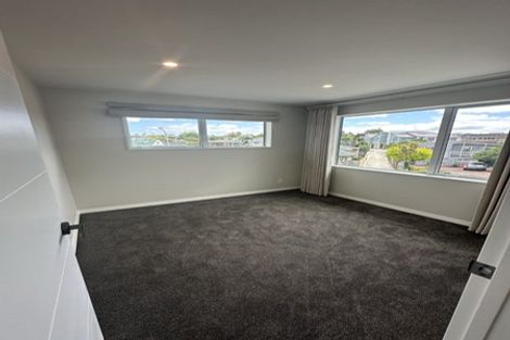 Photo of property in 5b Mander Place, Bucklands Beach, Auckland, 2012