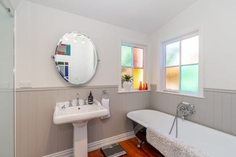 Photo of property in 17 Royal Terrace, Sandringham, Auckland, 1025