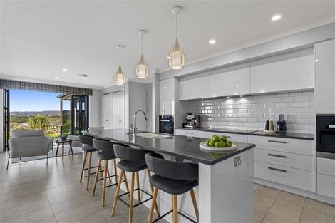 Photo of property in 38 Holyoake Terrace, Omokoroa, 3114