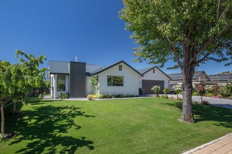 Photo of property in 59 Kelliher Drive, Wanaka, 9305