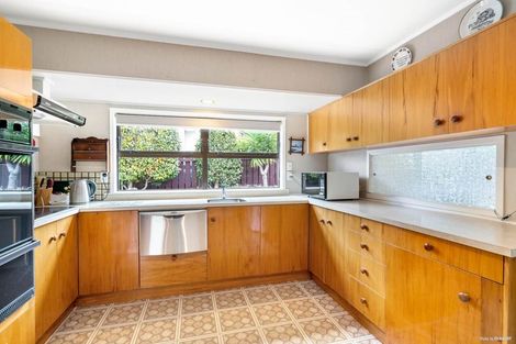 Photo of property in 46 Glenfern Road, Mellons Bay, Auckland, 2014