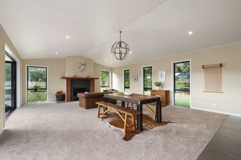 Photo of property in 12 Lancewood Way, Kinloch, Taupo, 3377