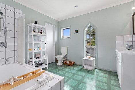 Photo of property in 81 Harbour Road, Ohope, 3121