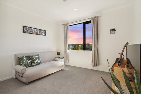 Photo of property in 8/1 Coral Tree Avenue, Wiri, Auckland, 2104