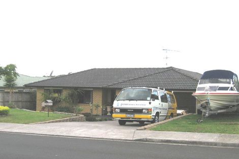 Photo of property in 5 Jadewynn Drive, Massey, Auckland, 0614