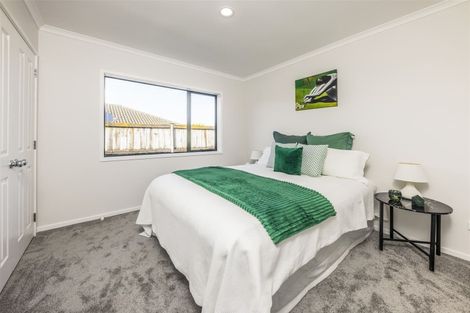 Photo of property in 12 Attymon Lane, East Tamaki, Auckland, 2016