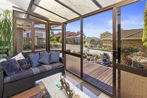 Photo of property in 2/5 Spring Grove, Henderson, Auckland, 0612