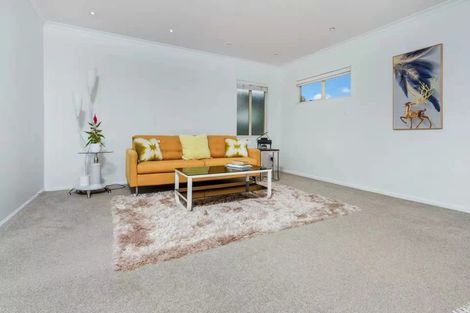 Photo of property in 18 St Clair Place, Browns Bay, Auckland, 0630