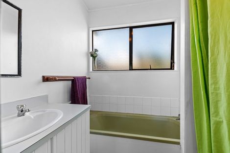 Photo of property in 76a Pohutukawa Drive, Owhata, Rotorua, 3010