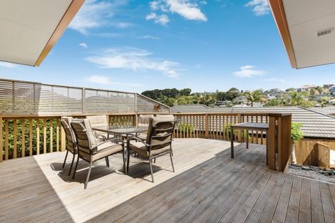 Photo of property in 31 Les Fisher Place, Pukekohe, 2120