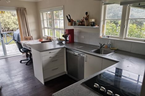 Photo of property in 1/14 Ellice Road, Totara Vale, Auckland, 0629