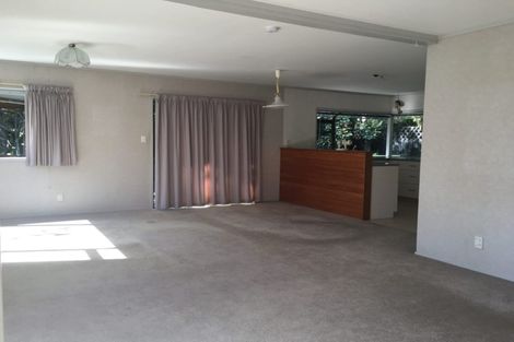 Photo of property in 2/24 Hattaway Avenue, Bucklands Beach, Auckland, 2012