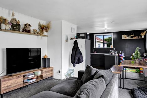 Photo of property in 391 Waihi Road, Normanby, Hawera, 4614