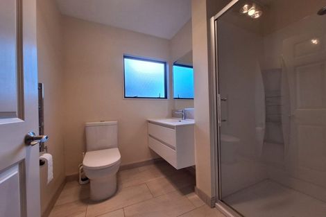 Photo of property in 58c Sunnyside Road, Sunnyvale, Auckland, 0612