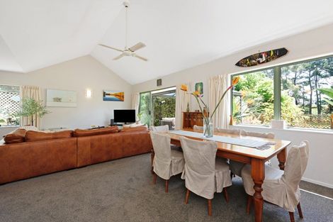 Photo of property in 19 Sea Poppy Way, Otaihanga, Paraparaumu, 5036