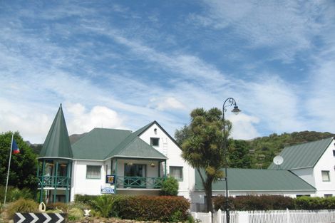 Photo of property in 6/1 Rue Lavaud, Akaroa, 7520