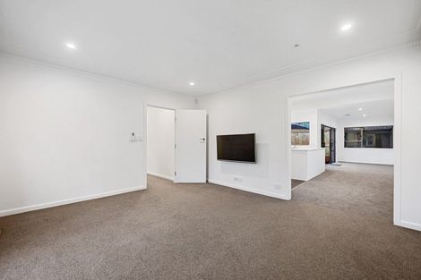 Photo of property in 24 Godley Road, Green Bay, Auckland, 0604