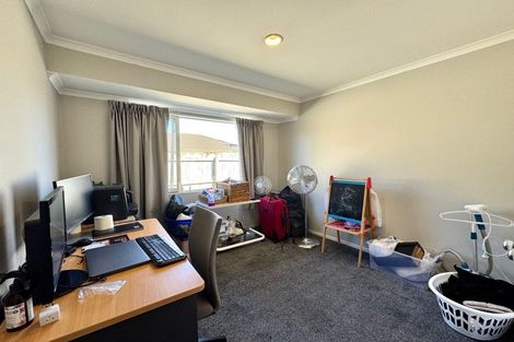 Photo of property in 12 Mellefont Close, East Tamaki Heights, Auckland, 2016