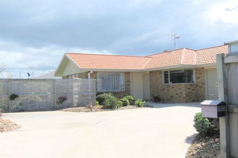 Photo of property in 32 Pirika Place, Papamoa Beach, Papamoa, 3118