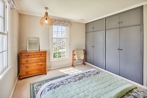 Photo of property in 2 Hautana Square, Woburn, Lower Hutt, 5010