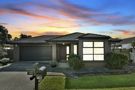 Photo of property in 43 Turnberry Drive, Wattle Downs, Auckland, 2103