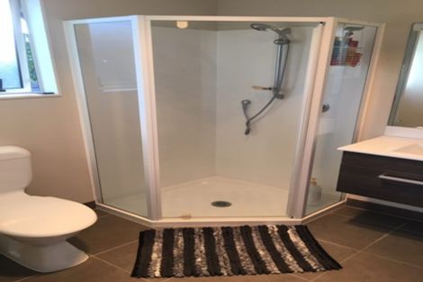 Photo of property in 70 Ngataringa Road, Devonport, Auckland, 0624