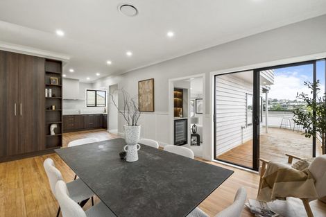 Photo of property in 1/45 Rangitoto Terrace, Milford, Auckland, 0620