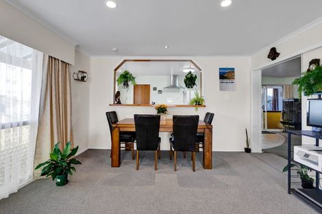 Photo of property in 37 Warwick Road, Stratford, 4332