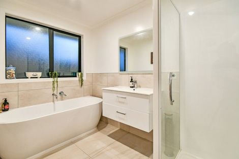 Photo of property in 96 Hitchen Road, Pokeno, 2402