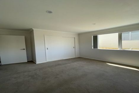 Photo of property in 30a Sorrel Crescent, Bucklands Beach, Auckland, 2012