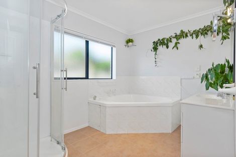 Photo of property in 170 Gloucester Road, Mount Maunganui, 3116